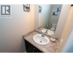14 LAFAYETTE Street E - 28