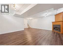 71 PEACH BLOSSOM Crescent - 37