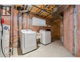 71 PEACH BLOSSOM Crescent - 40