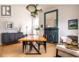 58 WELLINGTON Street S - 12