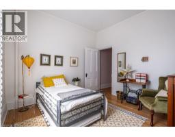 58 WELLINGTON Street S - 42