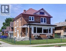 147 COURTLAND Avenue E - 1