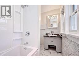 147 COURTLAND Avenue E - 23