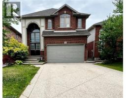 11 ARMOUR Crescent - 1
