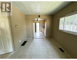 116 SOVEREEN Street - 17