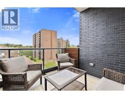 21 E PARK Street E UnitNo. 717 - 4