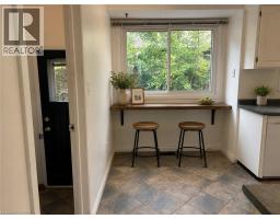 26 FRIARS Court - 11