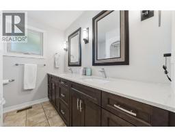 1 BANBURRY Crescent - 18