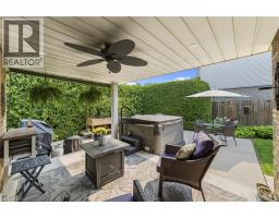 1 BANBURRY Crescent - 36