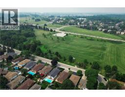 85 LAVINA Crescent - 44