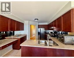 21 TRUDELLE Crescent - 18