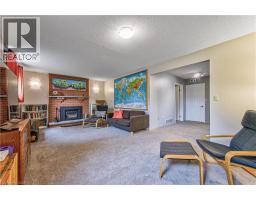 40 PETER Street - 26