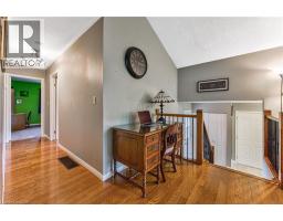 40 PETER Street - 6