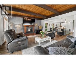555 FOUNTAIN Street S - 8