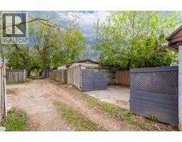 86 SMITH Avenue - 47