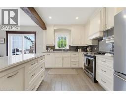 394 CHARLTON Avenue W - 22