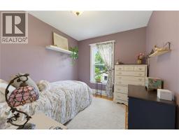394 CHARLTON Avenue W - 25