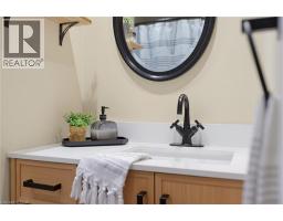 394 CHARLTON Avenue W - 28