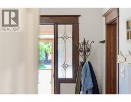 394 CHARLTON Avenue W - 8