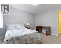 25 SAUNBY Street - 21