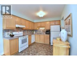 12 WHITEDEER Road UnitNo. 18 - 16
