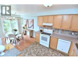 12 WHITEDEER Road UnitNo. 18 - 17