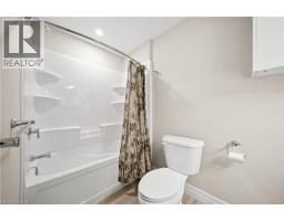 18-811 SARNIA Road - 32
