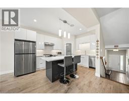18-811 SARNIA Road - 8