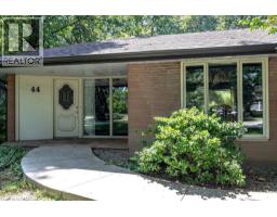 44 COLQUHOUN Crescent - 2