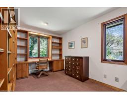 44 COLQUHOUN Crescent - 20