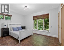 44 COLQUHOUN Crescent - 22