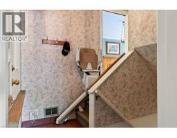 44 COLQUHOUN Crescent - 32
