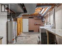 44 COLQUHOUN Crescent - 35