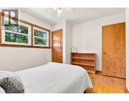 184 MURDOCK Avenue - 18