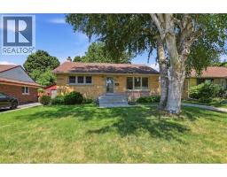 184 MURDOCK Avenue - 2