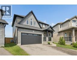 10 SPARROW Crescent - 2