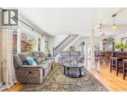 937 PARK Avenue W - 6