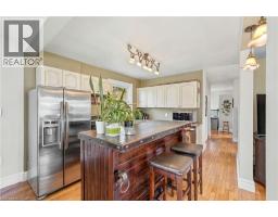937 PARK Avenue W - 8