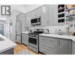 10 KOPPERFIELD Lane - 10