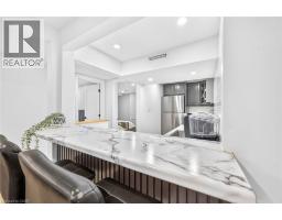 4 COMPTON Place - 32