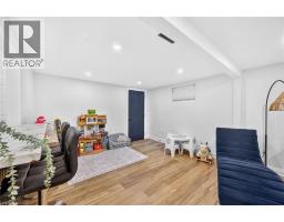 4 COMPTON Place - 40