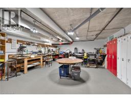 700 DYNES Road UnitNo. 904 - 35