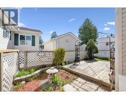 27 TRILLIUM BEACH Drive - 30