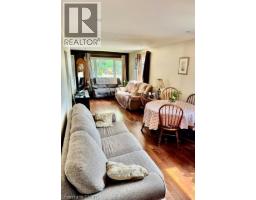 342 BARTON Street - 4