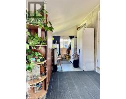 342 BARTON Street - 8