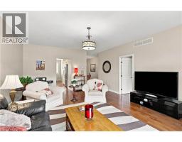 25 STICKLAND Lane - 12