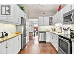 25 STICKLAND Lane - 16