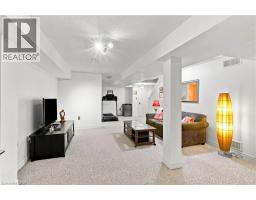 25 STICKLAND Lane - 36