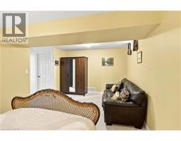 25 STICKLAND Lane - 40