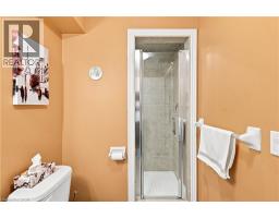 25 STICKLAND Lane - 42